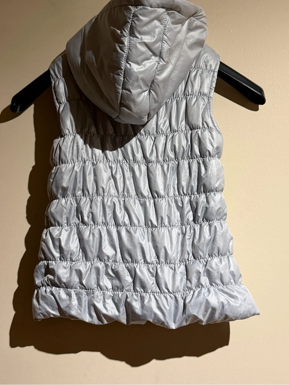HEART~n~CRUSH – Girls Silver Sequin Embellished Hooded Puffer Vest
